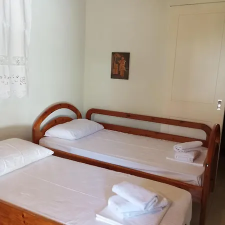 Holiday home Lefakis *