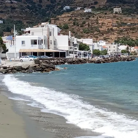 Feriehus Lefakis Ormos (Andros)