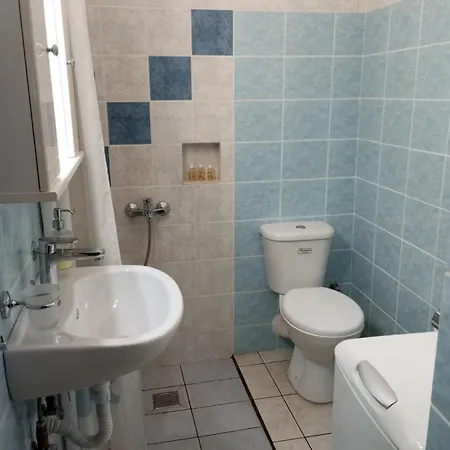 Lefakis Feriehus Ormos (Andros)